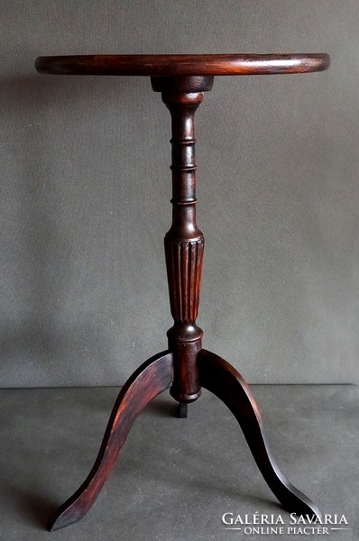 Three-legged wooden folding table, negotiable, Art Nouveau