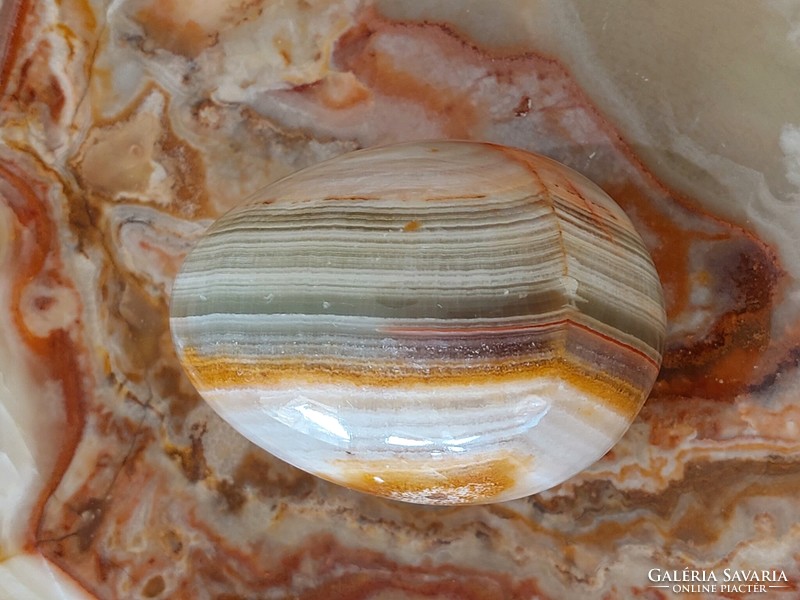 Mineral stone onyx egg a