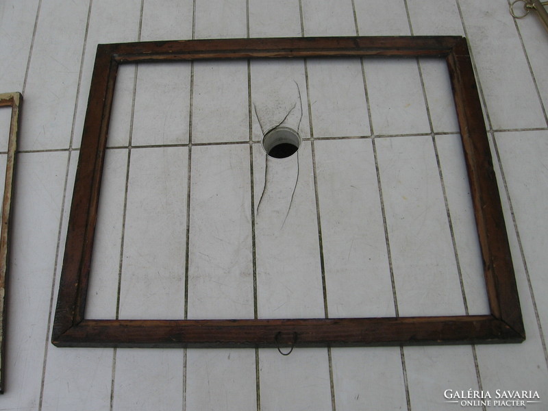 2 old wooden picture frames