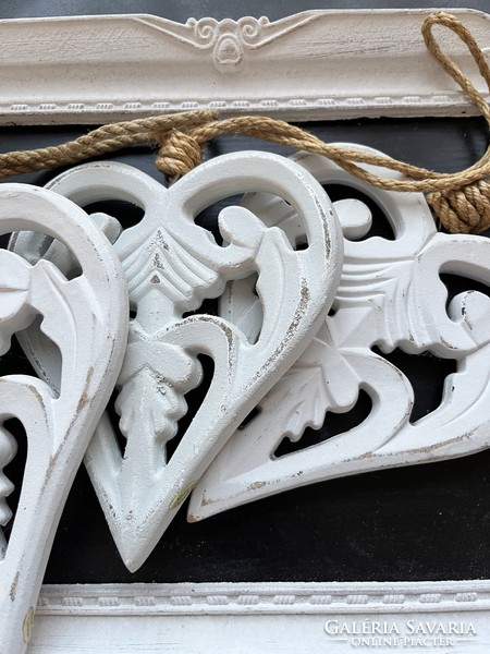 White wooden decorative heart 14x17 cm