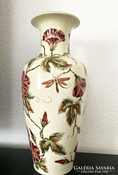 Zsolnay's butterfly vase is 43 cm high