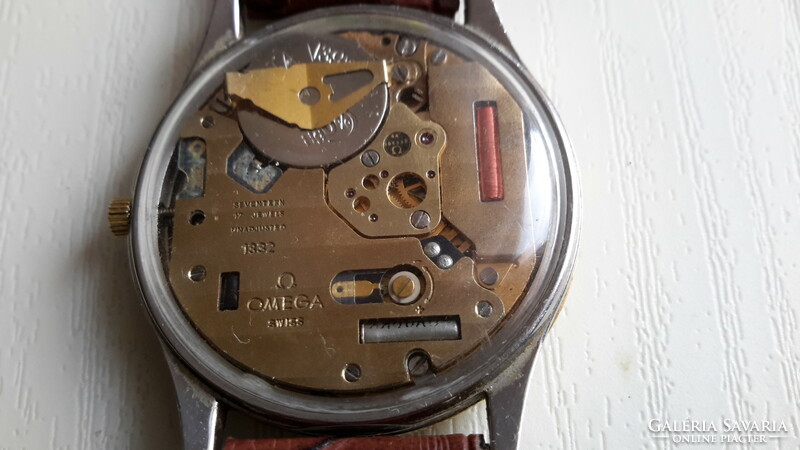 Omega de Ville kvartz