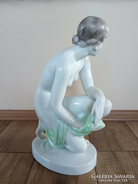 Régi Herendi nagyméretű porcelán akt