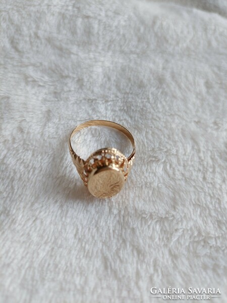 Antique gold ring