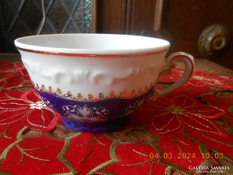 Zsolnay pompadour ii tea cup
