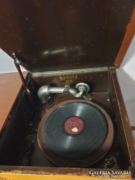 Gramophone