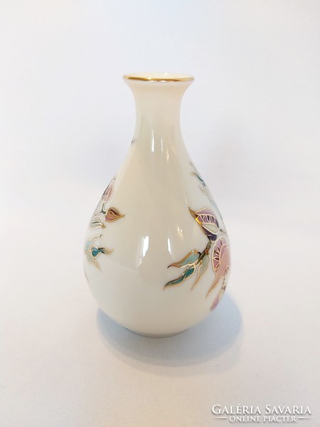 Zsolnay orchid pattern premium small vase. In new condition!
