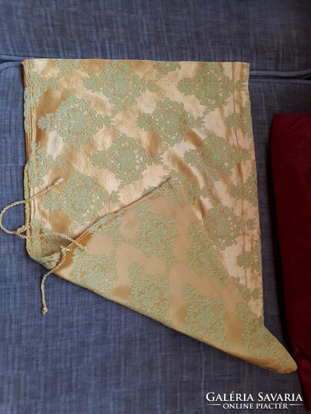 Silk brocade decorative pillow. 58X36 cm