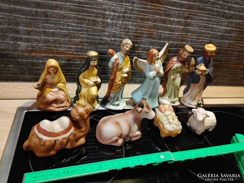 Vintage full nativity figures - bisque porcelain