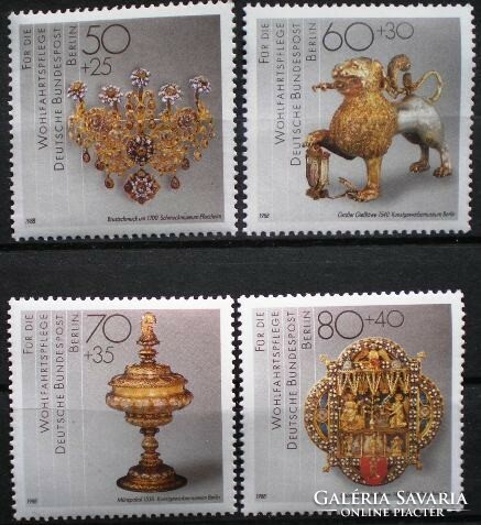 Bb818-21 / Germany - Berlin 1988 public welfare : gold and silver art stamp set postal clear