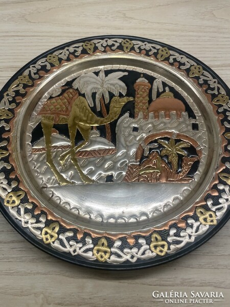 Retro metal decorative bowl