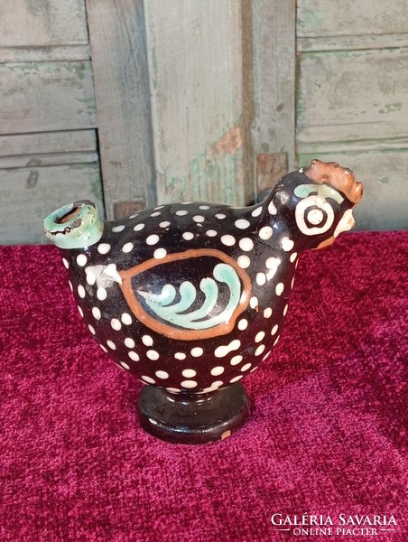 A vase of a dotted hen with a Kántor karacag mark