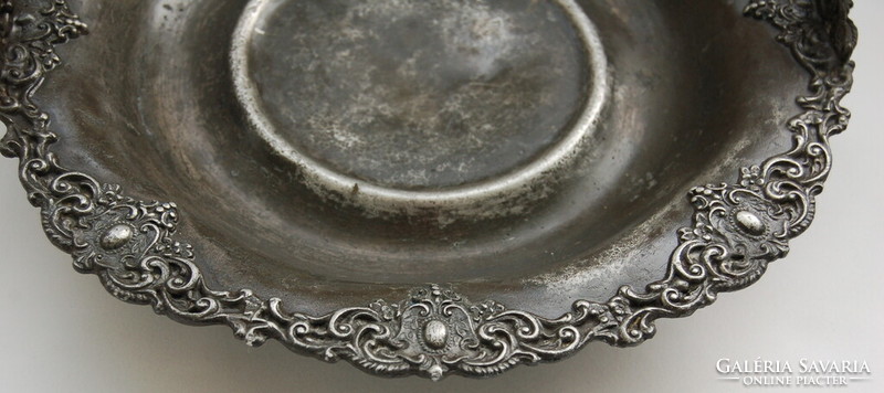 Ornate Victorian bridal basket/fruit bowl from the 1870s/marked: quadruple plate