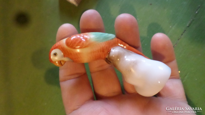 Kb 7 cm-es , Herendi , mini papagáj , szép állapotban .