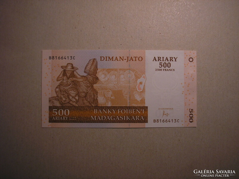 Madagaszkár-500 Ariary 2004 UNC