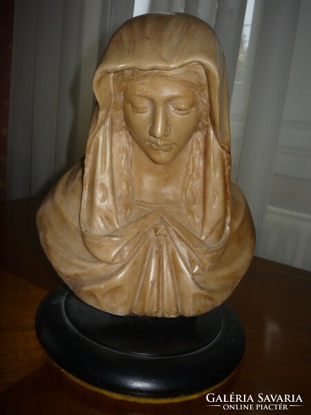 Bust of Madonna 2212 15
