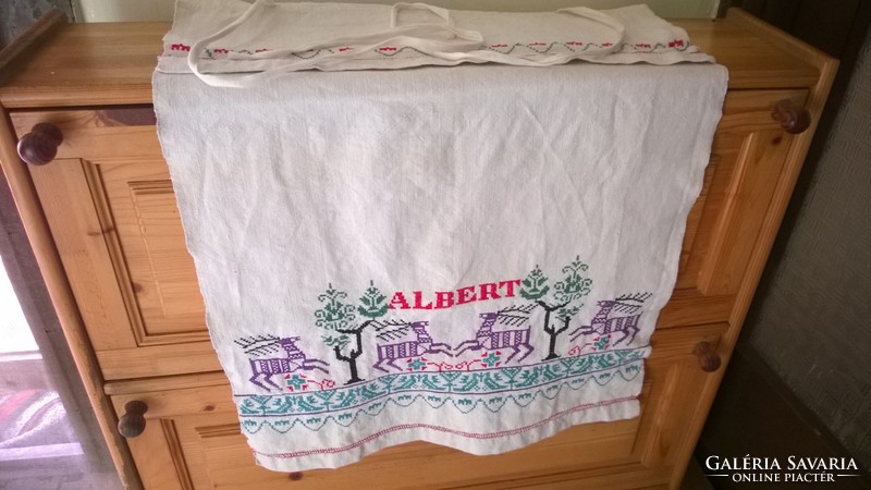 Albert the butler linen apron cross-stitch embroidery, good condition 95x51 cm