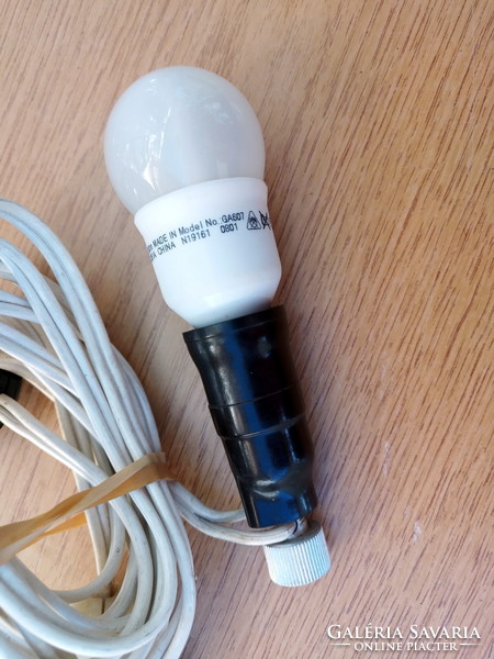 Old, fixable, switchable lamp with a modern bulb