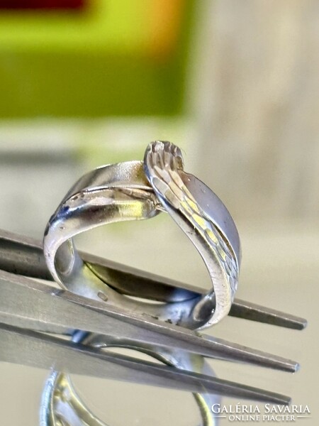 Shiny, special silver ring