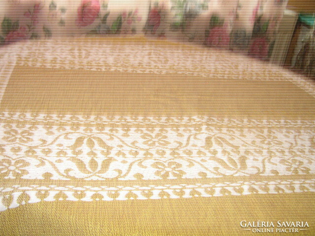 Beautiful tulip flower woven tablecloth