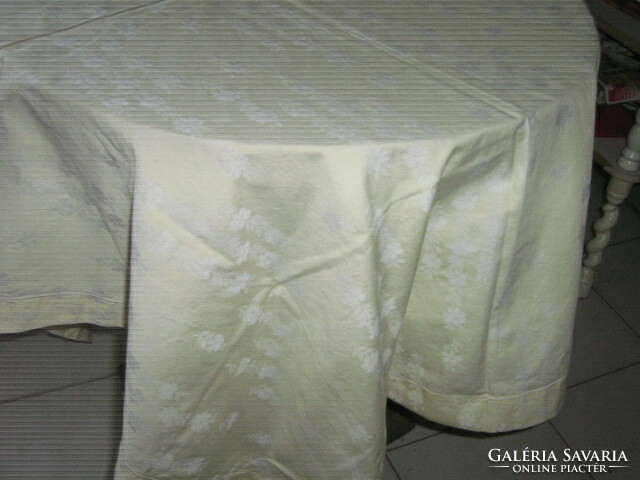 Beautiful yellow white floral damask tablecloth