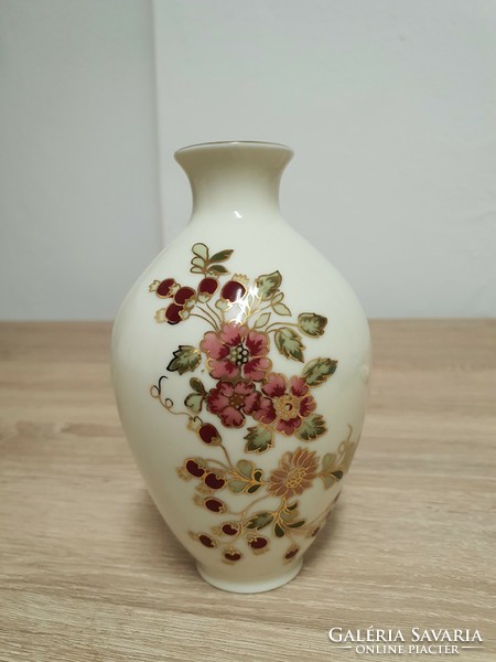 Zsolnay aranyozott, virágmintás ibolya váza