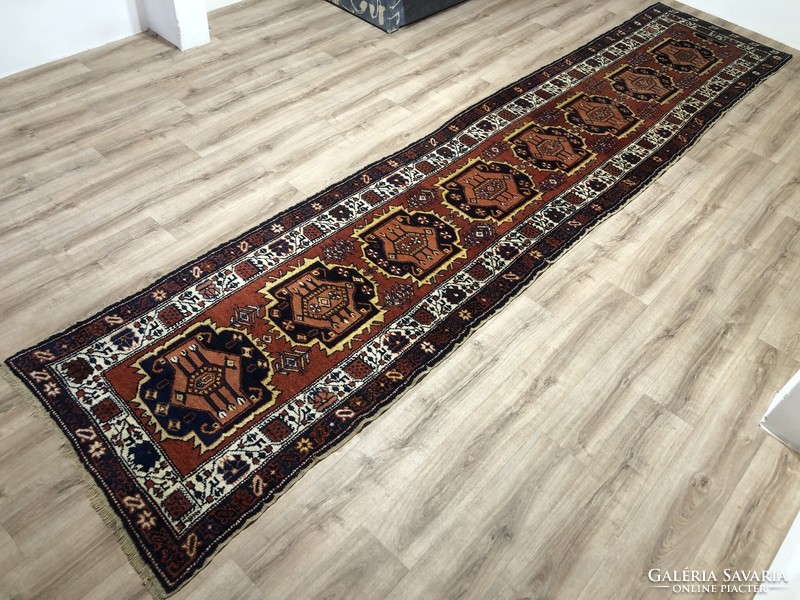 Meshkin - Iranian hand-knotted wool Persian running rug, 105 x 488 cm