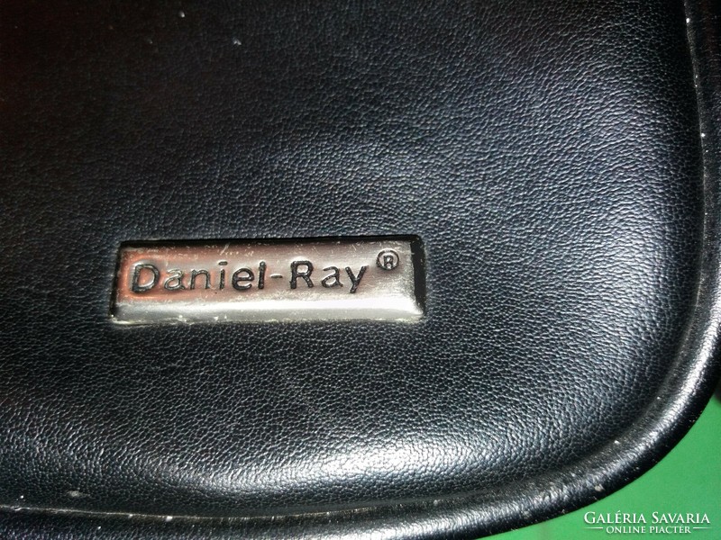 Nagyon szép minőségi 2 terű bőr Daniel Ray férfi kézi táska 21 x 17 x 8 cm képek szerint