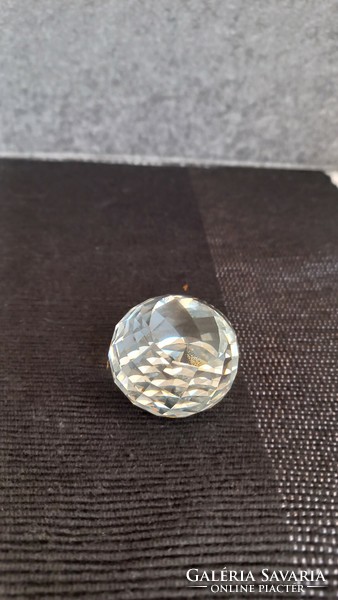 Vintage swarovski crystal society scs crystal paperweight, height: 3.5 cm, diameter: 4 cm.