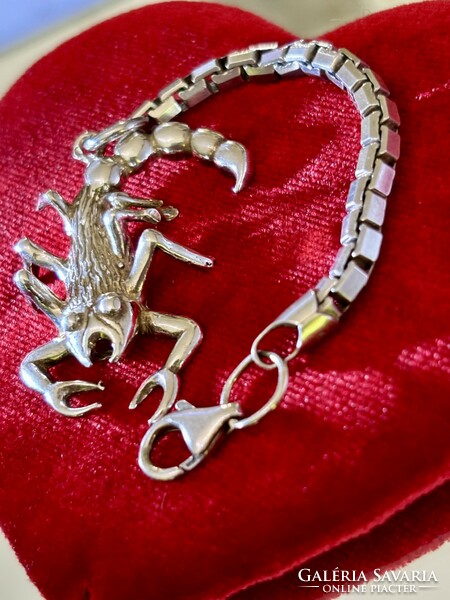 Silver scorpion keychain