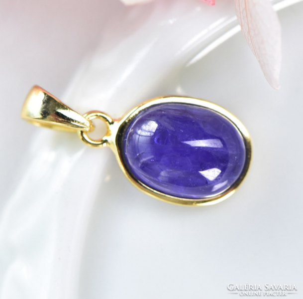 Tanzanite pendant with necklace - 2.8 g