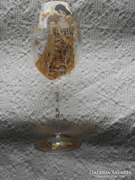 A stemmed glass based on Gustav Klimt's art nouveau painting