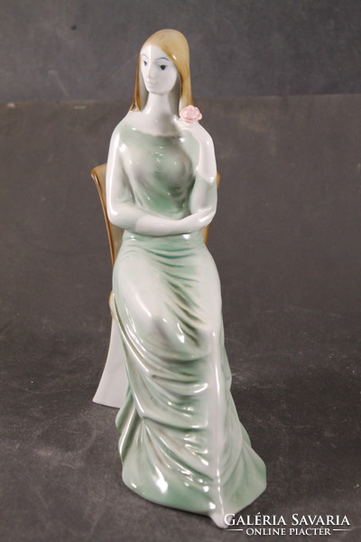 Zsolnay art deco sitting woman 284