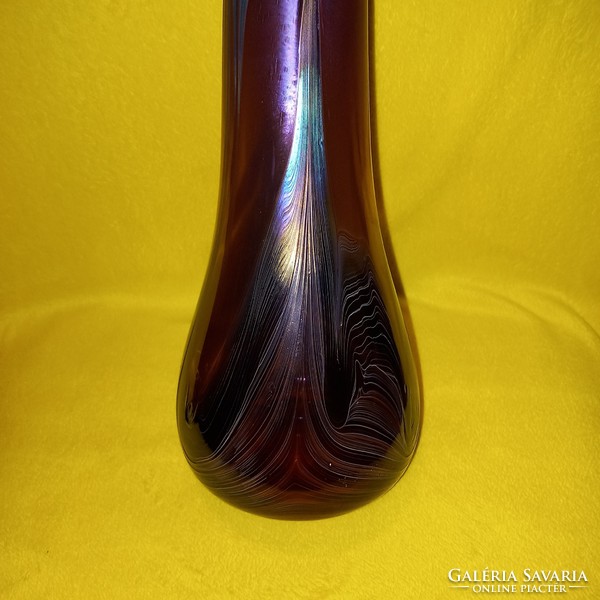 "Loetz ? ! ". Loetz stílusú, jelzett, gyönyörű irizáló nagy üveg váza.