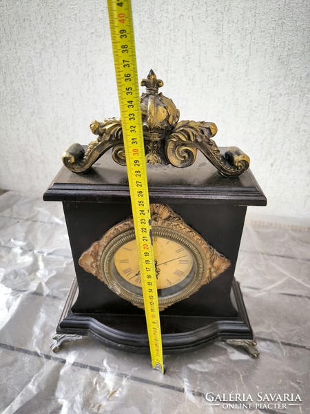 Antique-style table clock, fireplace clock, showy decorative, movie theater prop