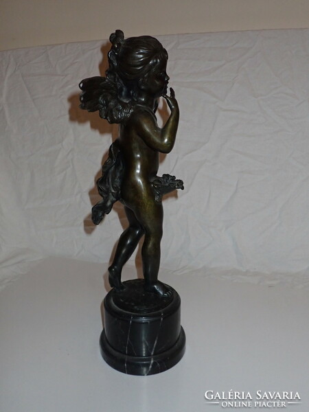 Cupido-t ábrázoló nagy méretű bronz szobor