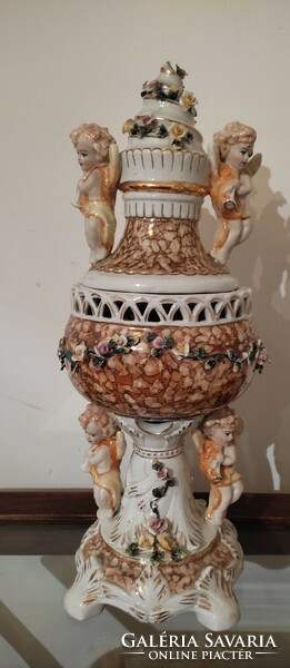 Fedeles porcelán váza