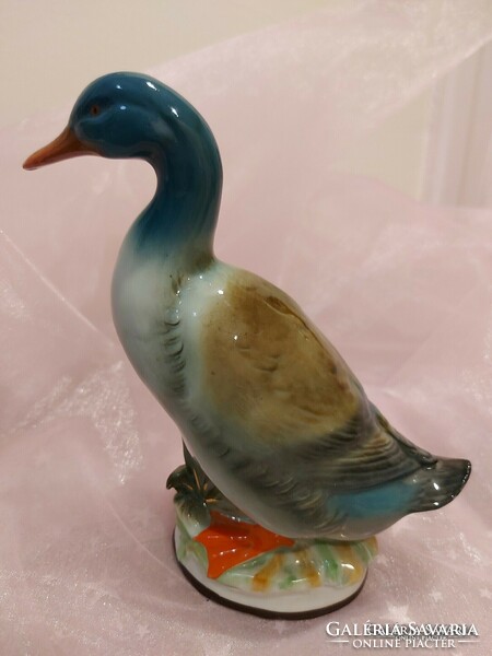 Porcelain large duck figure.