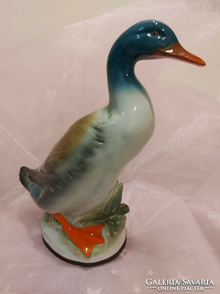 Porcelain large duck figure.