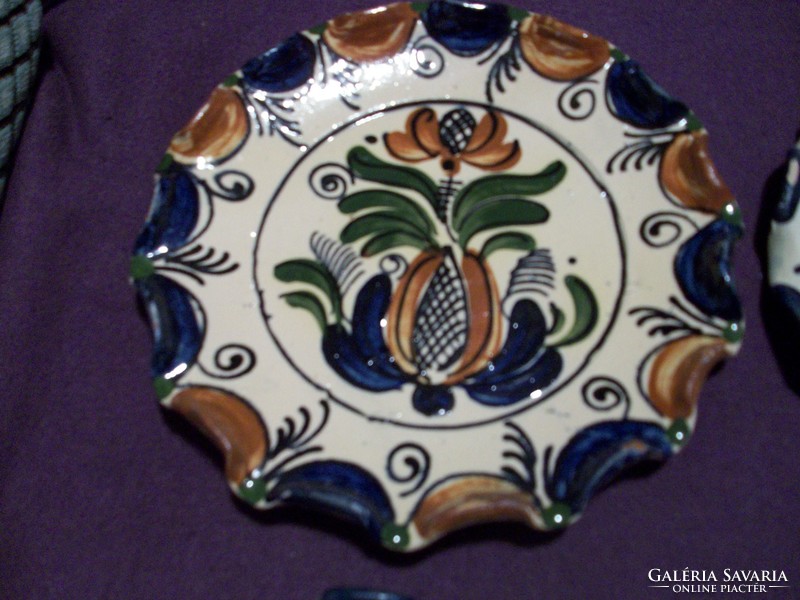 Folk ceramic decorative plates