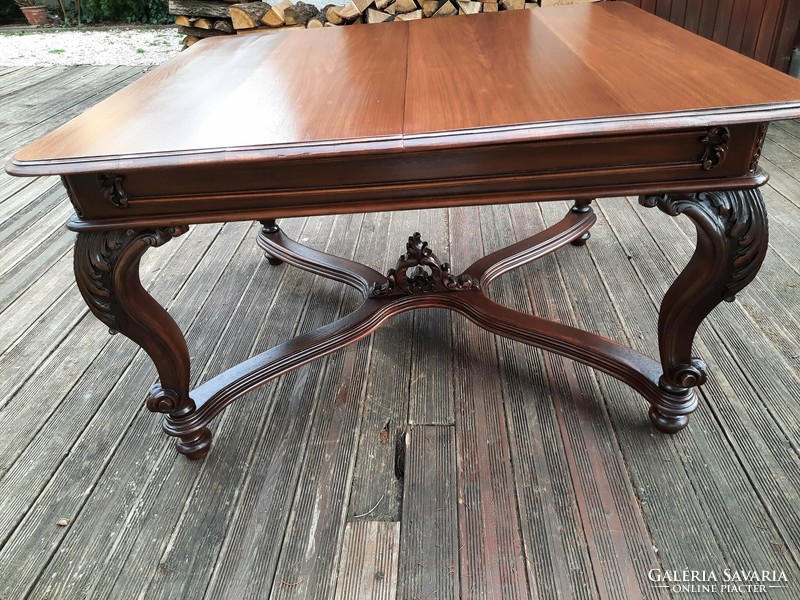 Viennese baroque dining table