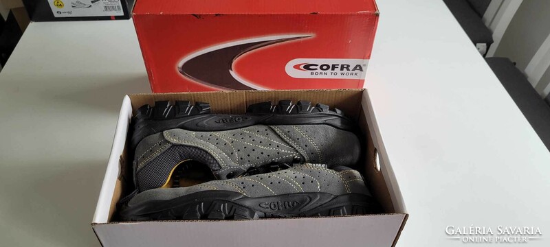 Cofra new tigri s1p src safety shoes (size 44)