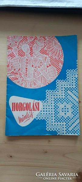 Crochet pattern booklet from the 1960s
