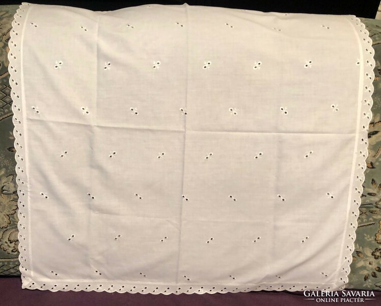 Lace tablecloth 77 x 77 cm