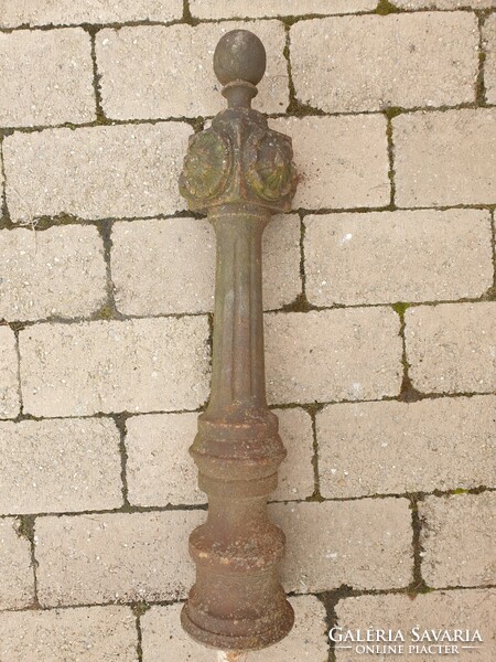 Rare cast iron columns with chains.