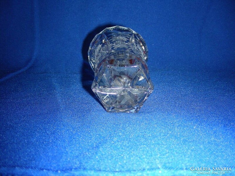 Beautiful lead crystal tiny vase