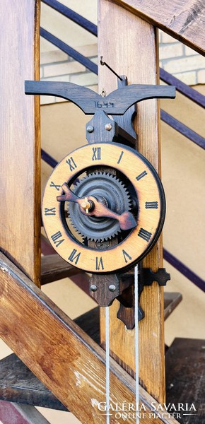 Wall clock with Swiss wooden axis