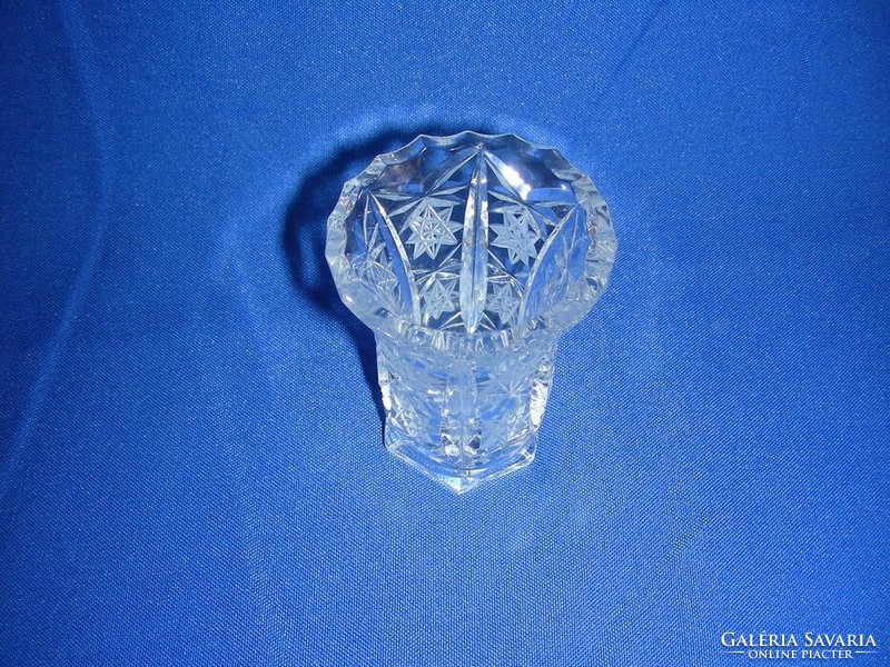 Beautiful lead crystal tiny vase