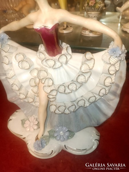 Beautiful, rare porcelain dancer
