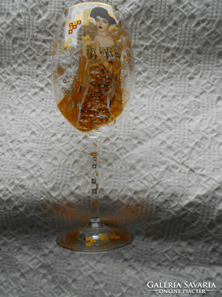 A stemmed glass based on Gustav Klimt's art nouveau painting